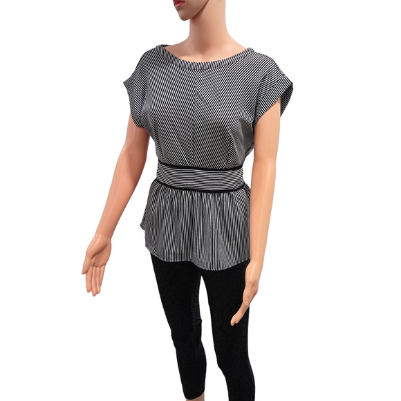 Stylish Striped Top with Cap Sleeves - Picture 7 of 11